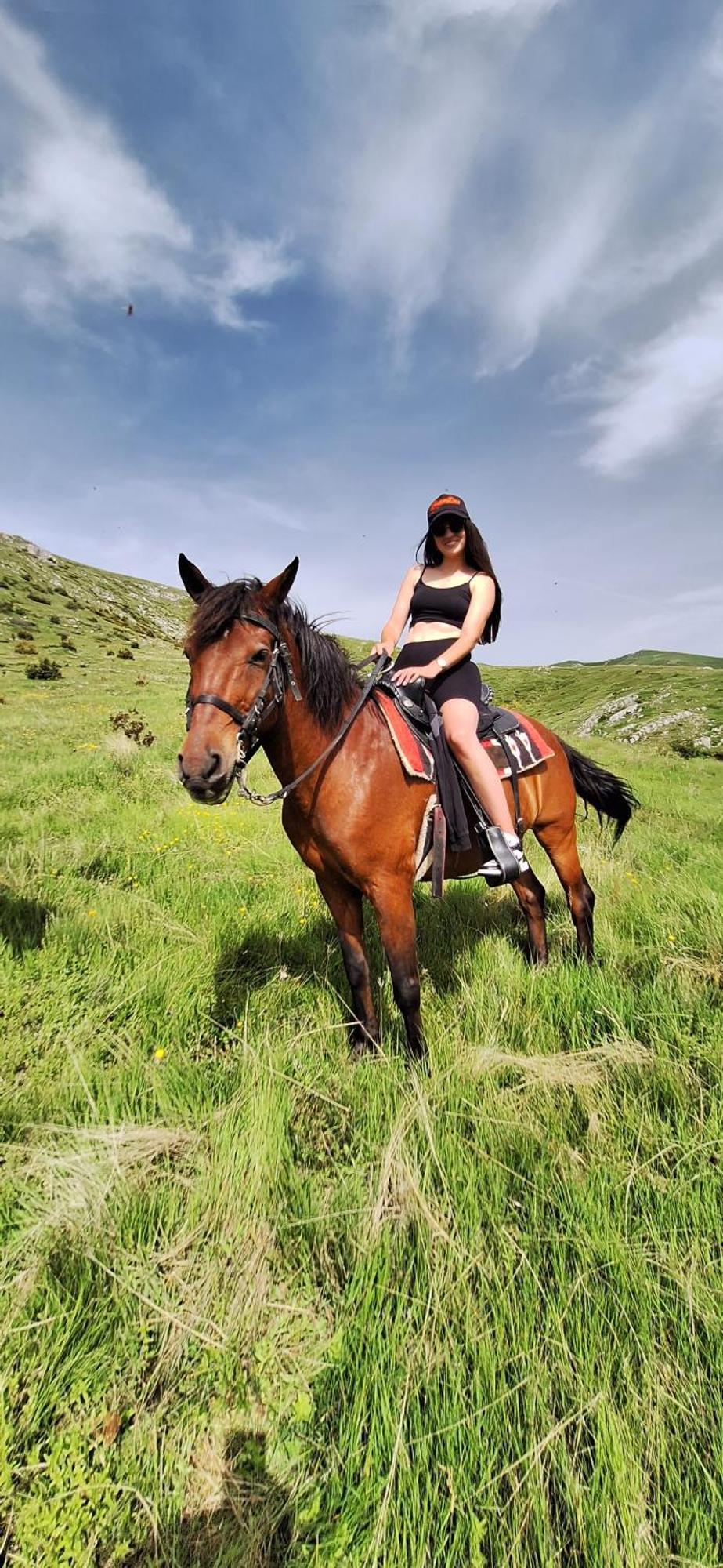 פודגוריצה Katun Mokra Accommodation & Horseback Riding מראה חיצוני תמונה